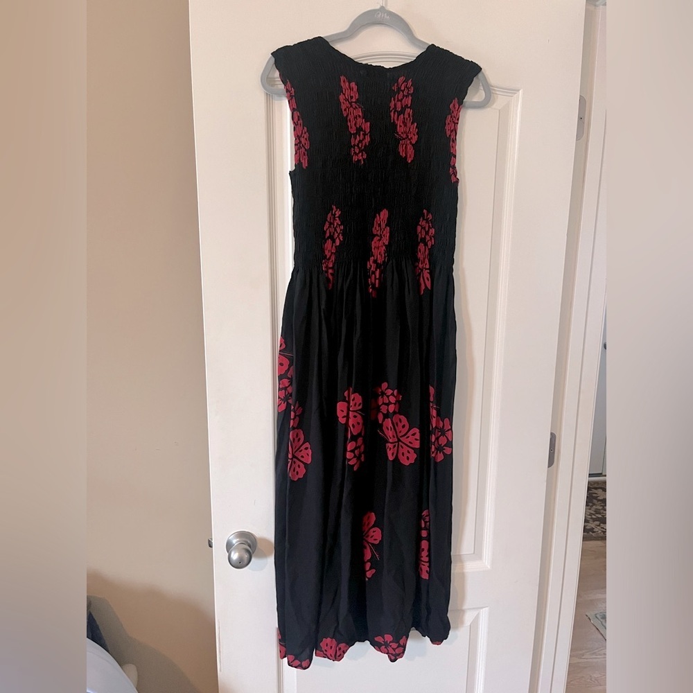 GF Brand Rayon Black and Red Floral Dress Stretchy top OSFM